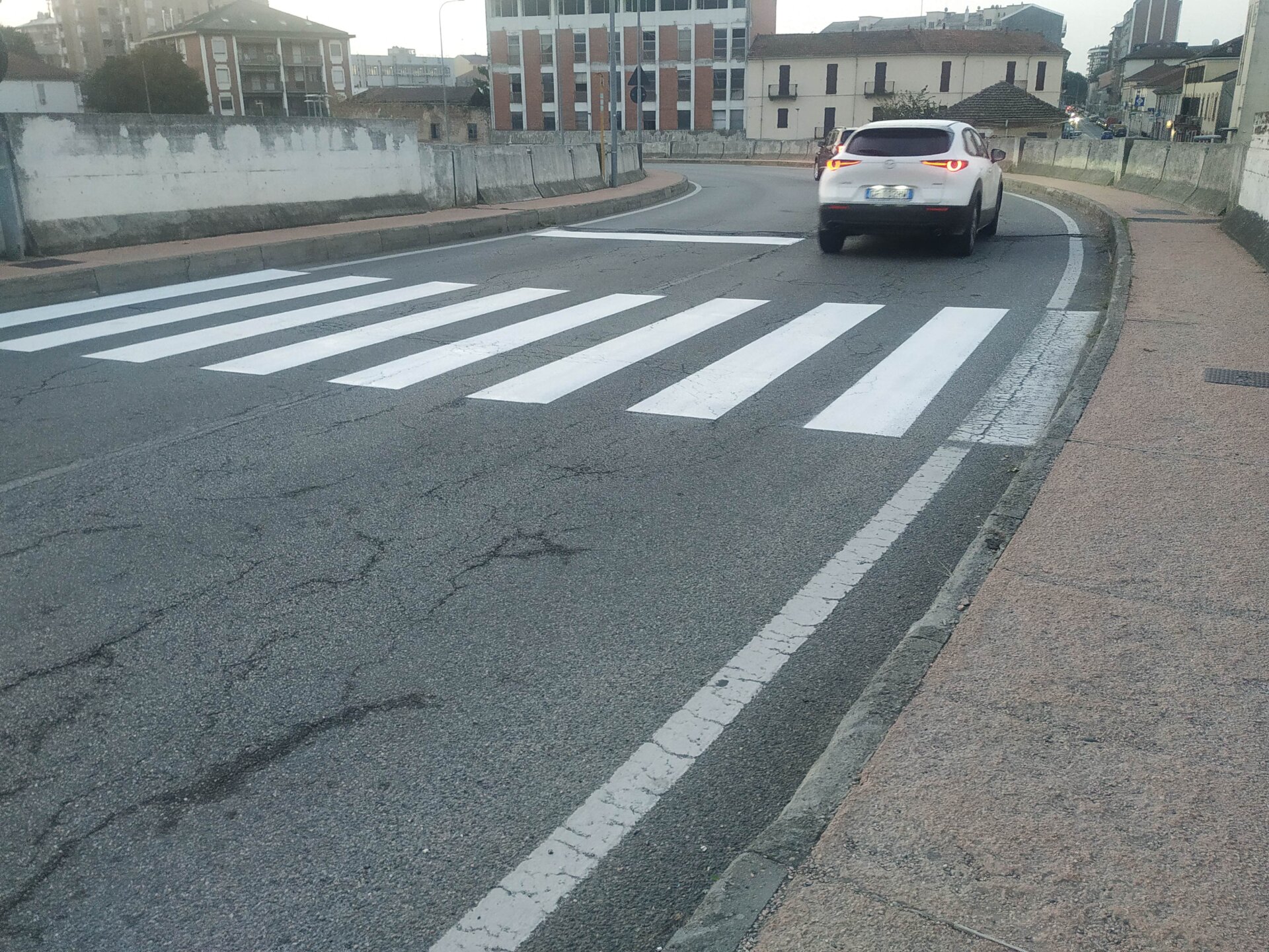 Vercelli, case: i prezzi rione per rione
