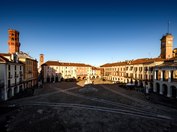Il momento giusto per comprare casa a Vercelli