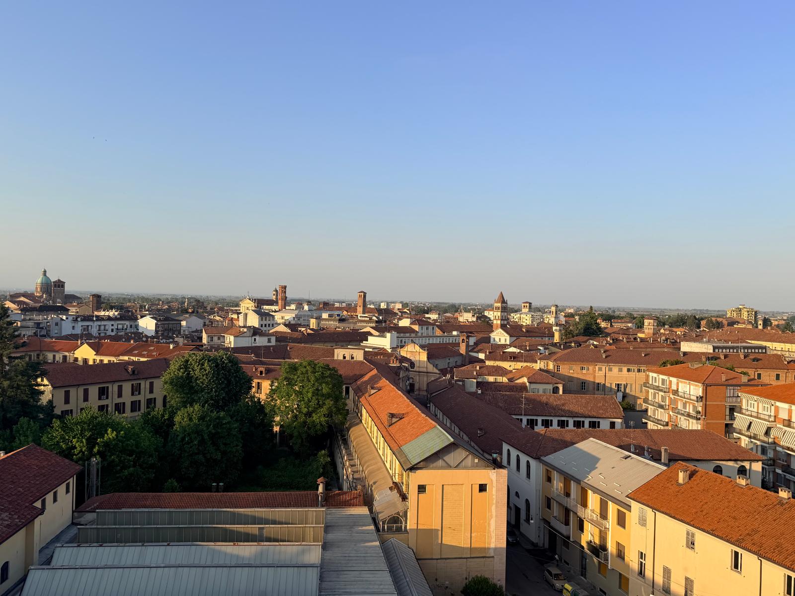 Fisco immobiliare 2026: come investire a Vercelli pagando meno tasse